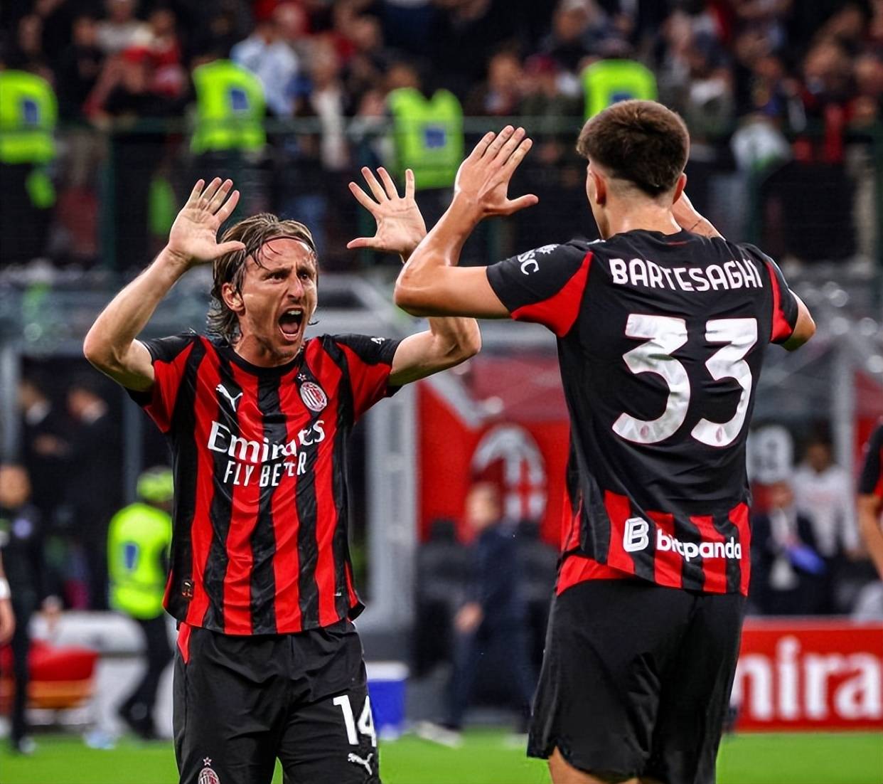 武磊迎34岁生日，个人官博感言：伤痛终将过去，步履始终磊落